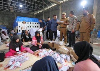 Pj Wali Kota Lhokseumawe Tinjau Kesiapan Logistik Pilkada 2024