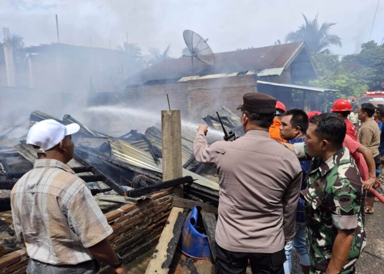 Kebakaran Kos Mahasiswi di Blang Pulo Lhokseumawe. Foto: Humas Polres