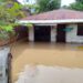 Salah satu rumah warga terendam banjir di Kecamatan Blang Mangat Kota Lhokseumawe. Foto: Dok. Humas