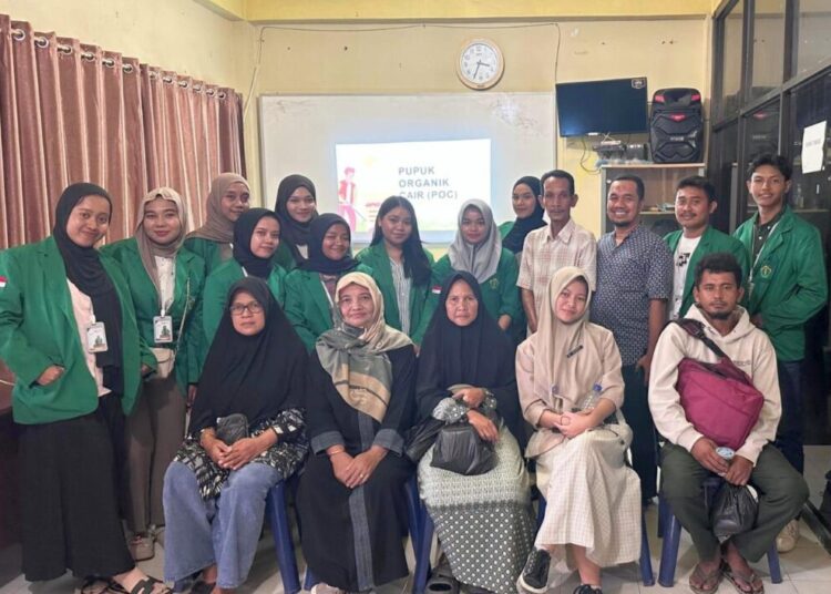 Manfaatkan Ampas Kopi untuk Pembuatan Pupuk Organik, Kelompok 17 KKN Unimal Gelar Penyuluhan bagi Warga Uteunkot