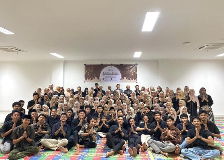 Usai Bagi Takjil ke Panti Asuhan, HIMEP Unimal Gelar Buka Puasa Bersama