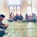 Baitul Mal Kota Lhokseumawe bersama Islamic Relief Indonesia menggelar rapat sosialisasi dengan masyarakat penerima bantuan pembangunan rumah dhuafa di Gampong Alue Awe, Kota Lhokseumawe