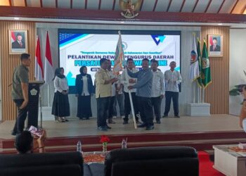 Pengukuhan Dewan Pimpinan Daerah (DPD) Persatuan Wartawan Online (PWO) Kota Lhokseumawe di Aula Kantor Wali Kota Lhokseumawe