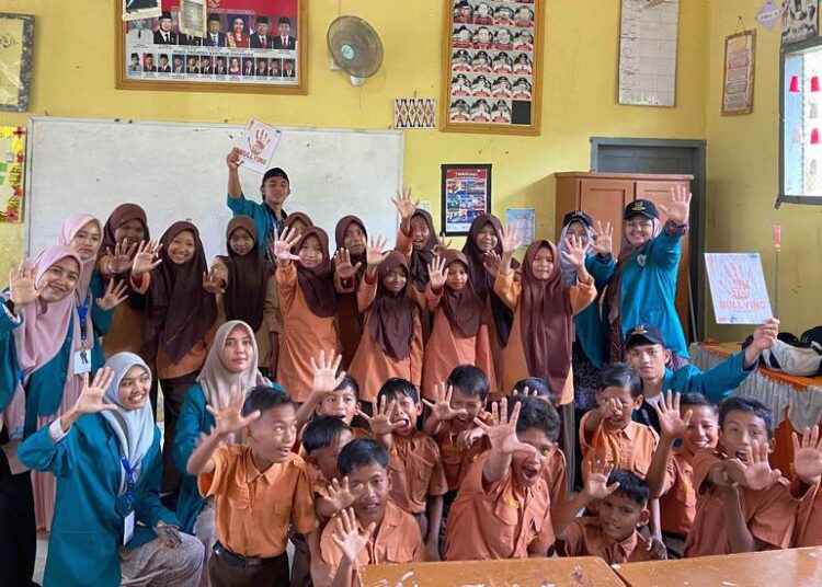 Mahasiswa KPM UIN SUNA Ajak Siswa SDN 5 Kuta Makmur Berani Lawan Bullying