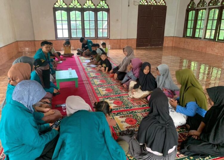 KPM UIN SUNA Hidupkan Meunasah Alue Badee dengan Pengajian dan Bimbel