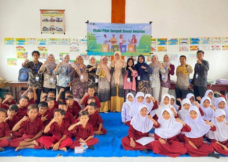 mahasiswa KPM Kelompok 46 UIN SUNA