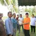 Wali Kota Lhokseumawe, Sayuti Abubakar, bersama Ketua Forikan menyalurkan 1,1 juta benur udang vaname kepada kelompok pembudidaya di Blang Mangat