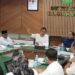 Wali Kota Lhokseumawe Sayuti Abubakar saat menghadiri Rapat Revitalisasi RSUD Aceh Utara di Ruang Rapat Sekda Aceh, Banda Aceh