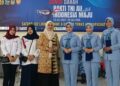 Relawan KSR PMI Unit 08 UIN Sultanah Nahrasiyah Lhokseumawe bersama Ketua BFLF Lhokseumawe, Mutia Sari, mendampingi kegiatan donor darah Bakti TNI AU yang diselenggarakan SATRAD 102 Lhokseumawe dan Kipan B Yonko 469 KORPASGAT di Lhokseumawe