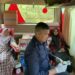 Suasana donor darah yang digelar KSR PMI UIN SUNA Lhokseumawe dalam peringatan HUT ke-81 PMI di Lapangan Biro kampus setempat